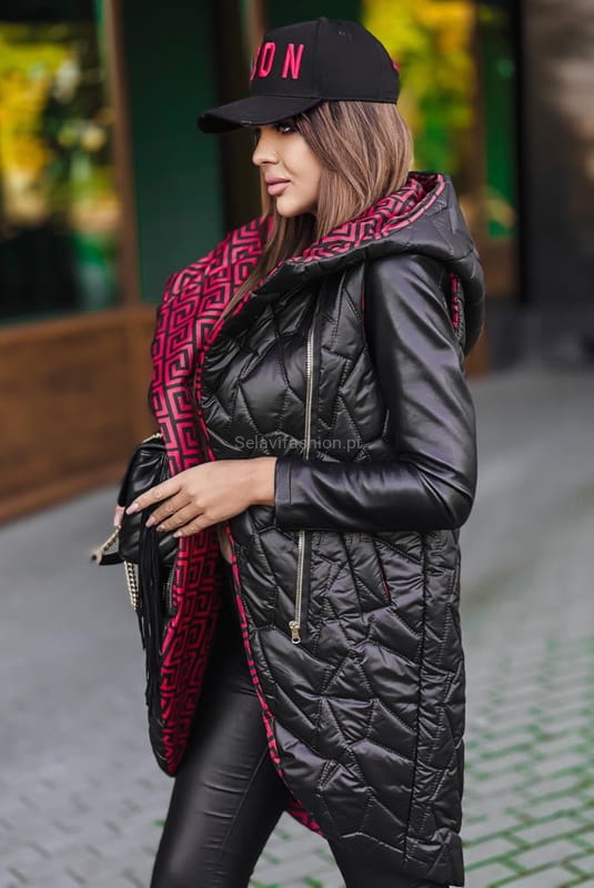 Kamizelka bezrękawnik z asymetrycznym zapięciem czarna Selavifashion