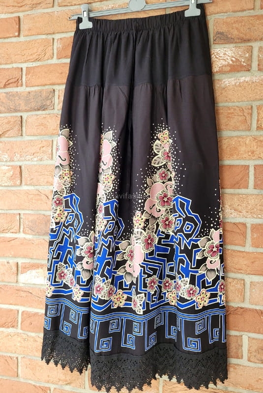 Spódnica maxi z koronką czarna w Selavifashion.pl