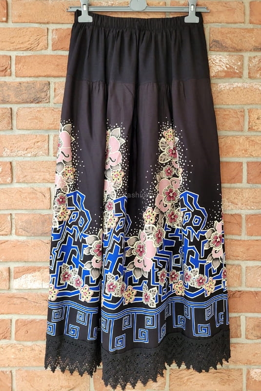 Spódnica maxi z koronką czarna w Selavifashion.pl