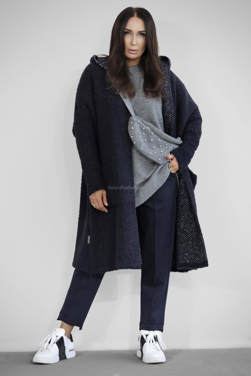 Sweter z torebką Minouu szary w Selavifashion.pl