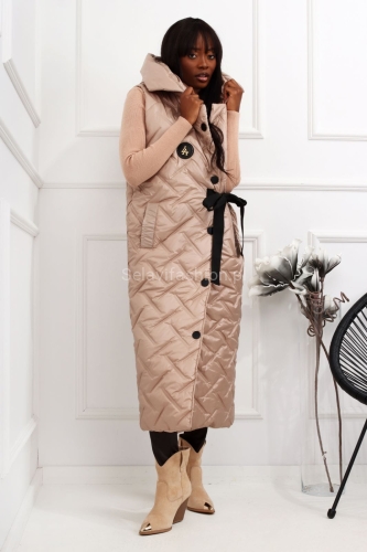Długa kamizelka zapinana na napy LaDonna beżowa w Selavifashion.pl