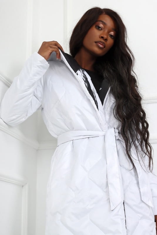 Kurtka płaszcz dwustronny wiązany w ciapki LaDonna biało czarny  w Selavifashion.pl