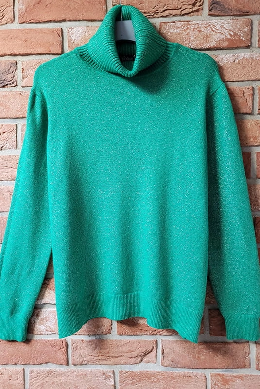 Sweter golf ze srebrzystą nitką Minouu zielony w Selavifashion.pl