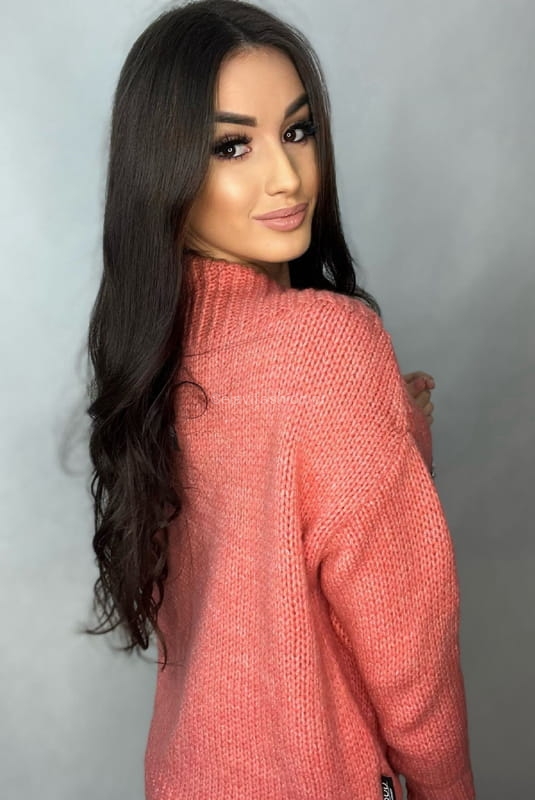 Sweter z aplikacją Misio Minouu koralowy w Selavifashion.pl