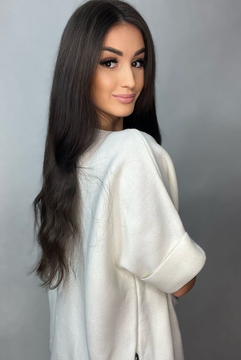 Sweter z aplikacją Miś Minouu ecru w Selavifashion.pl