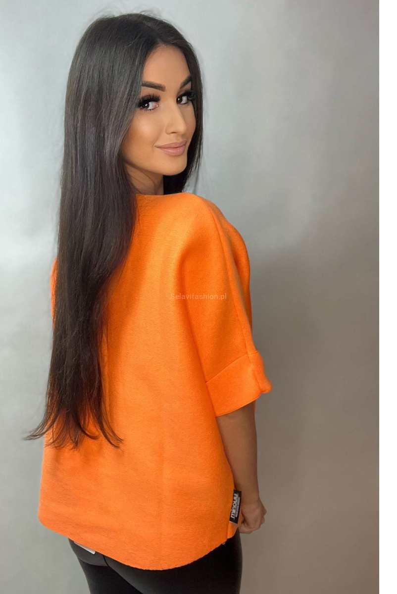 Sweter z krótkim rękawem Królik z różami Minouu pomarańczowy w Selavifashion.pl