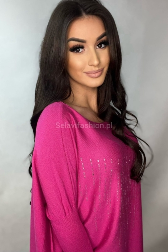 Oversizowy cienki sweter z nadrukiem Minouu fuksja w Selavifashion.pl
