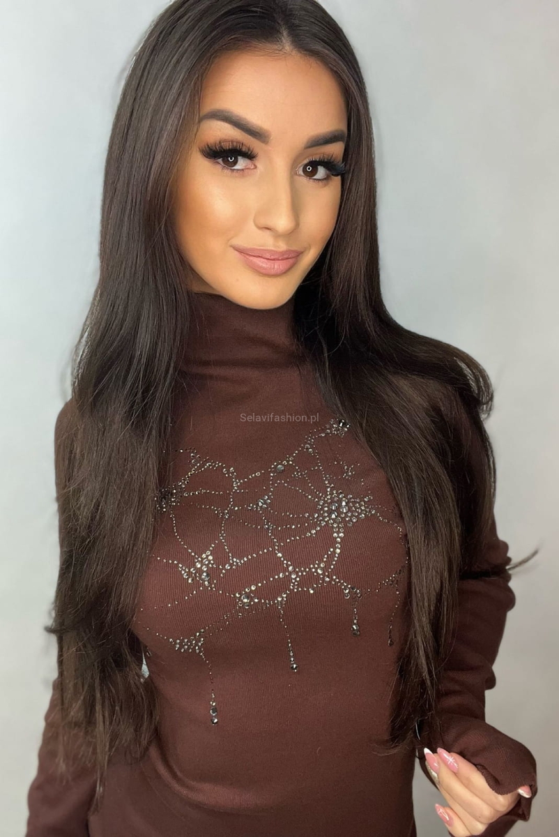 Bluzka golf prążek z aplikacją Minouu brązowa w Selavifashion.pl