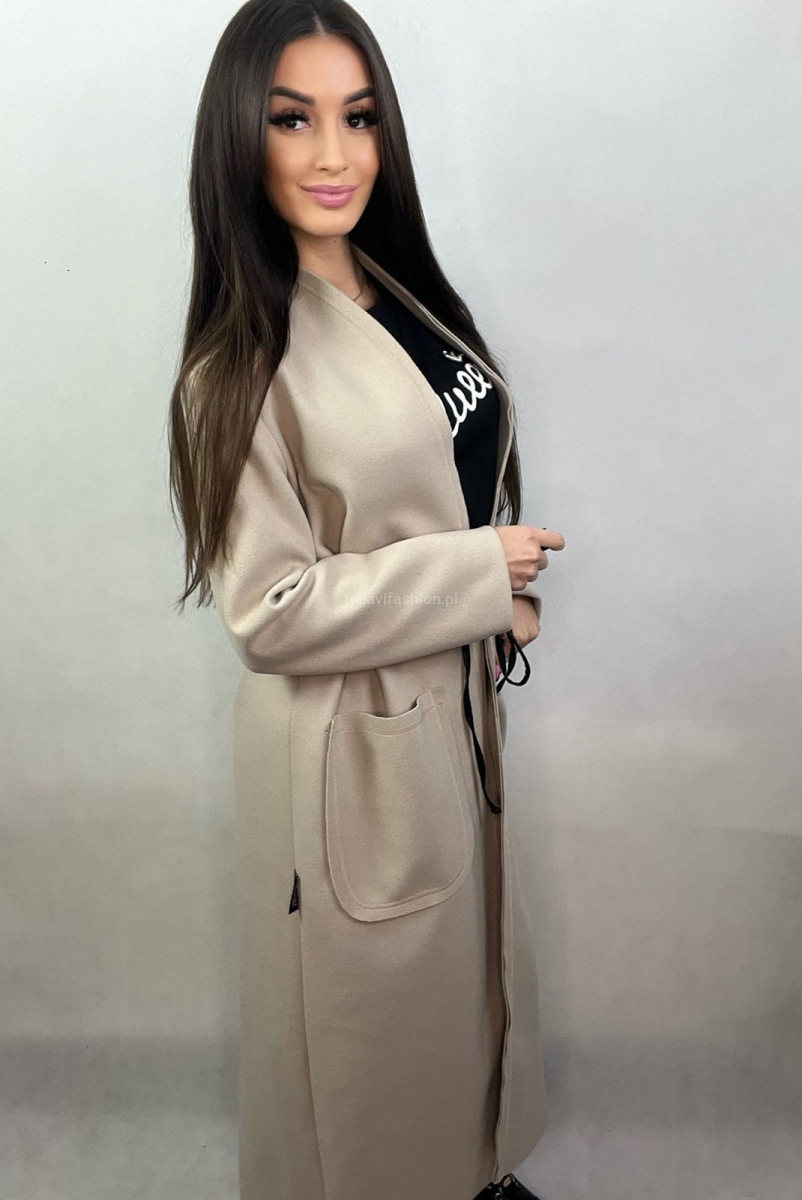 Długi płaszcz Minouu beżowy w Selavifashion.pl