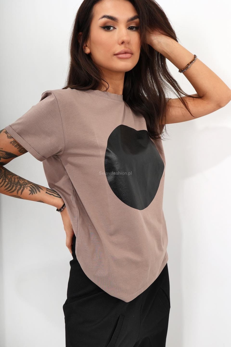 Bluzka z krótkim rękawem Dots Miss City Official beżowa w Selavifashion.pl