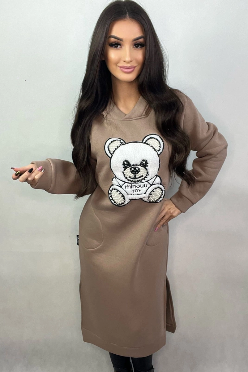 Sukienka Miś w stylu bluzy z kapturem Minouu cappuccino w Selavifashion.pl