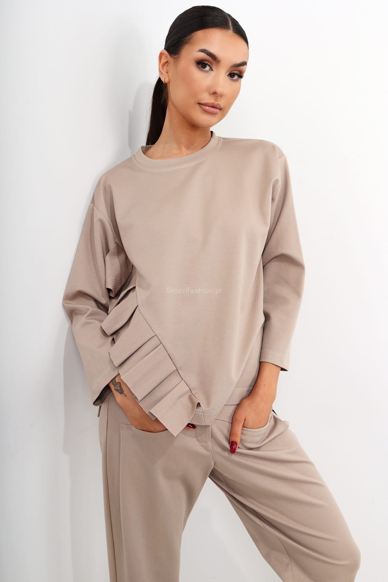 Bluza Main Next Level Miss City Official beżowa w Selavifashion.pl