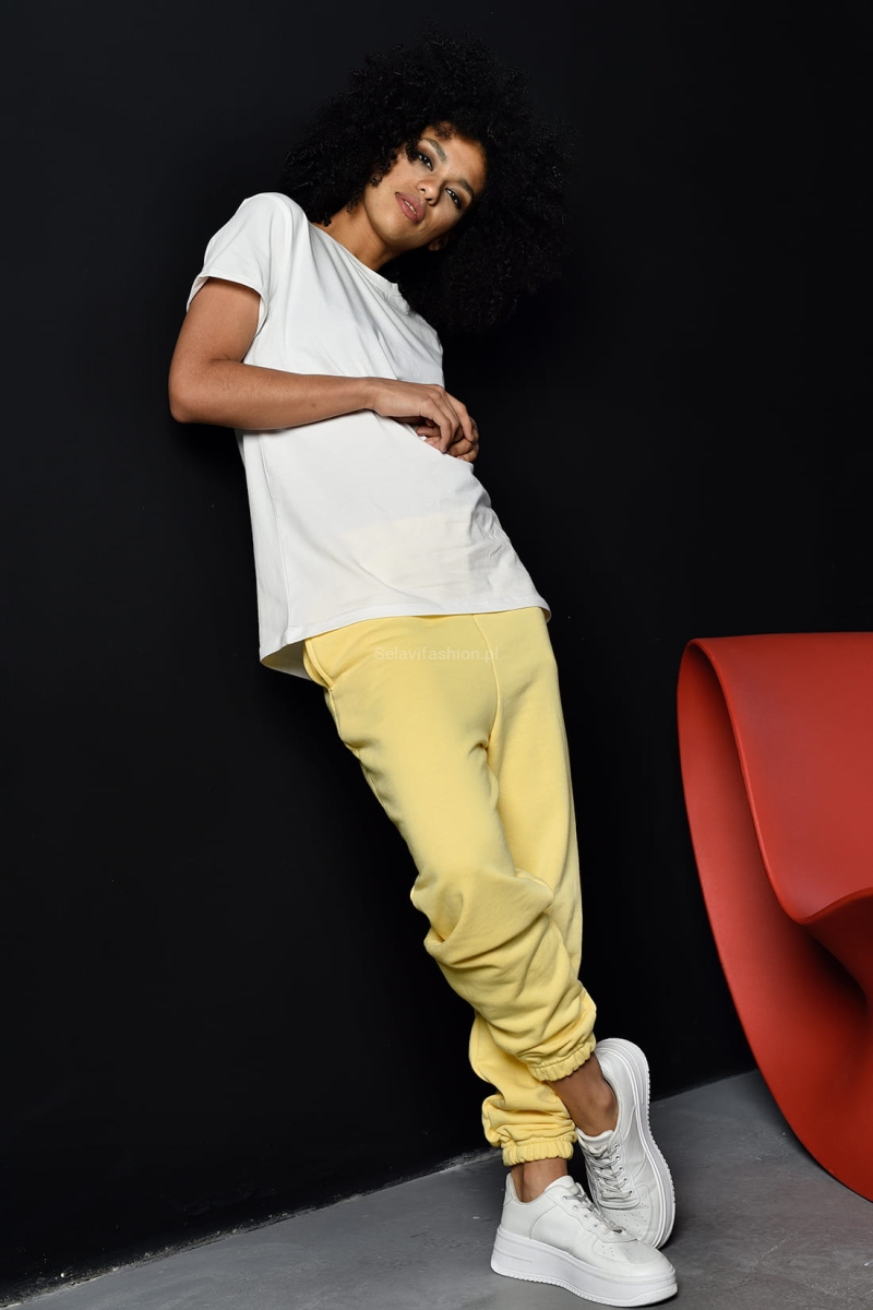 T-shirt bluzka Affair Miss City official biała w Selavifashion.pl