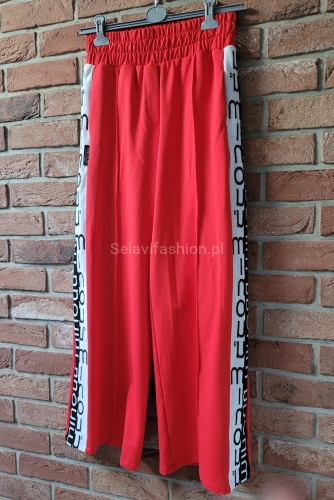 Dresowe spodnie z lampasami Minouu w Selavifashion.pl