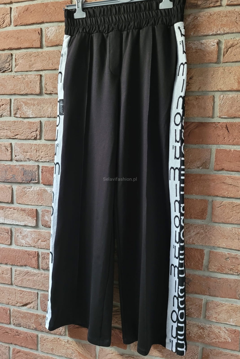 Dresowe spodnie z lampasami Minouu w Selavifashion.pl
