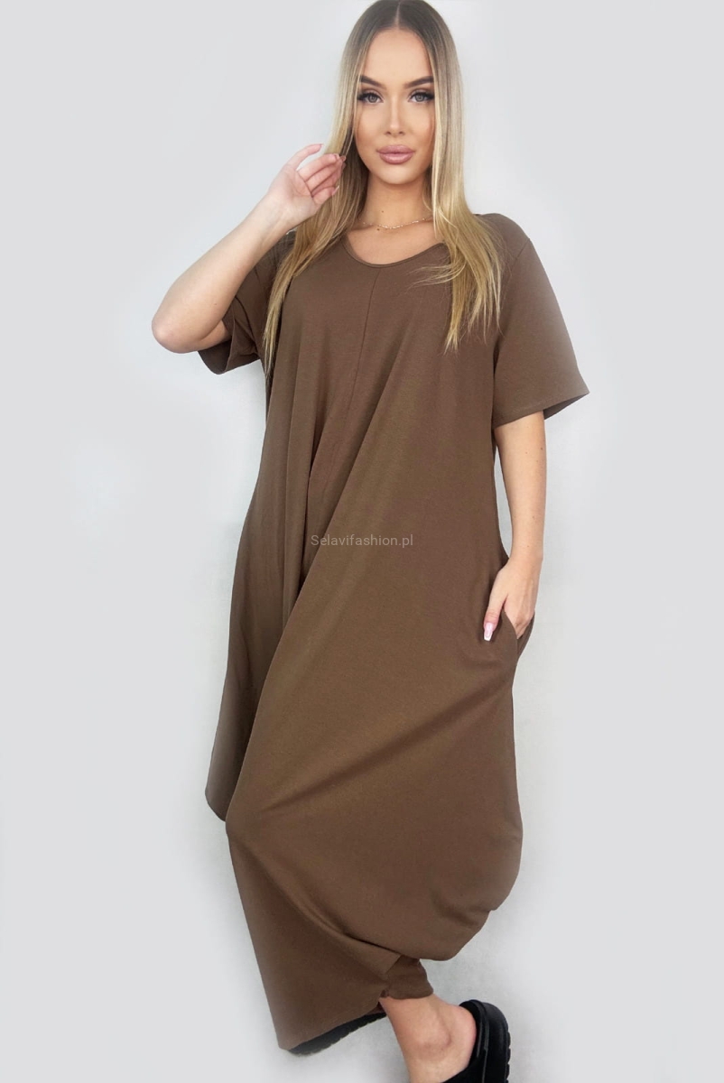 Luźny kombinezon Minouu brązowy w Selavifashion.pl