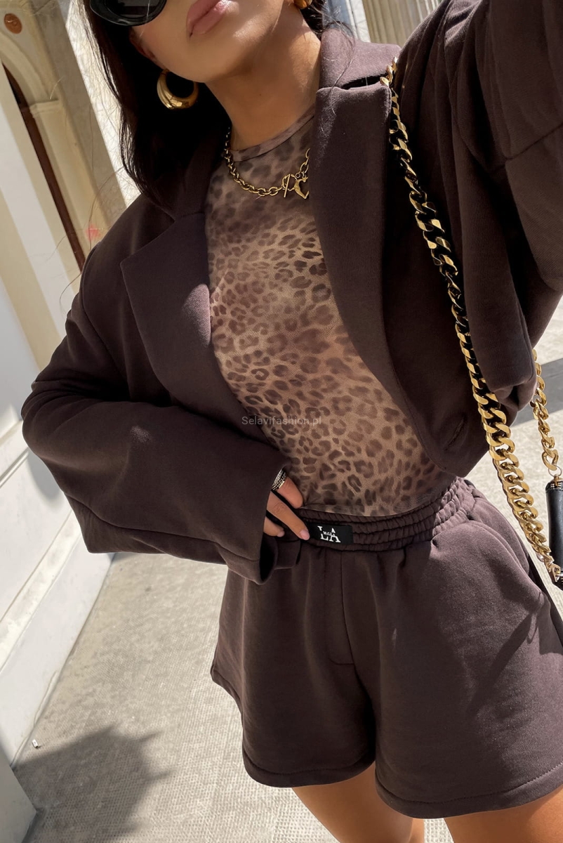 Komplet Marynarka i spodenki LaMilla brązowy w Selavifashion.pl