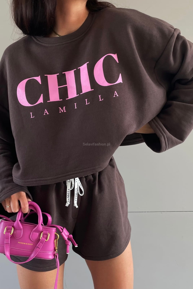 Bluza krótka CHIC LaMilla brązowa w Selavifashion.pl