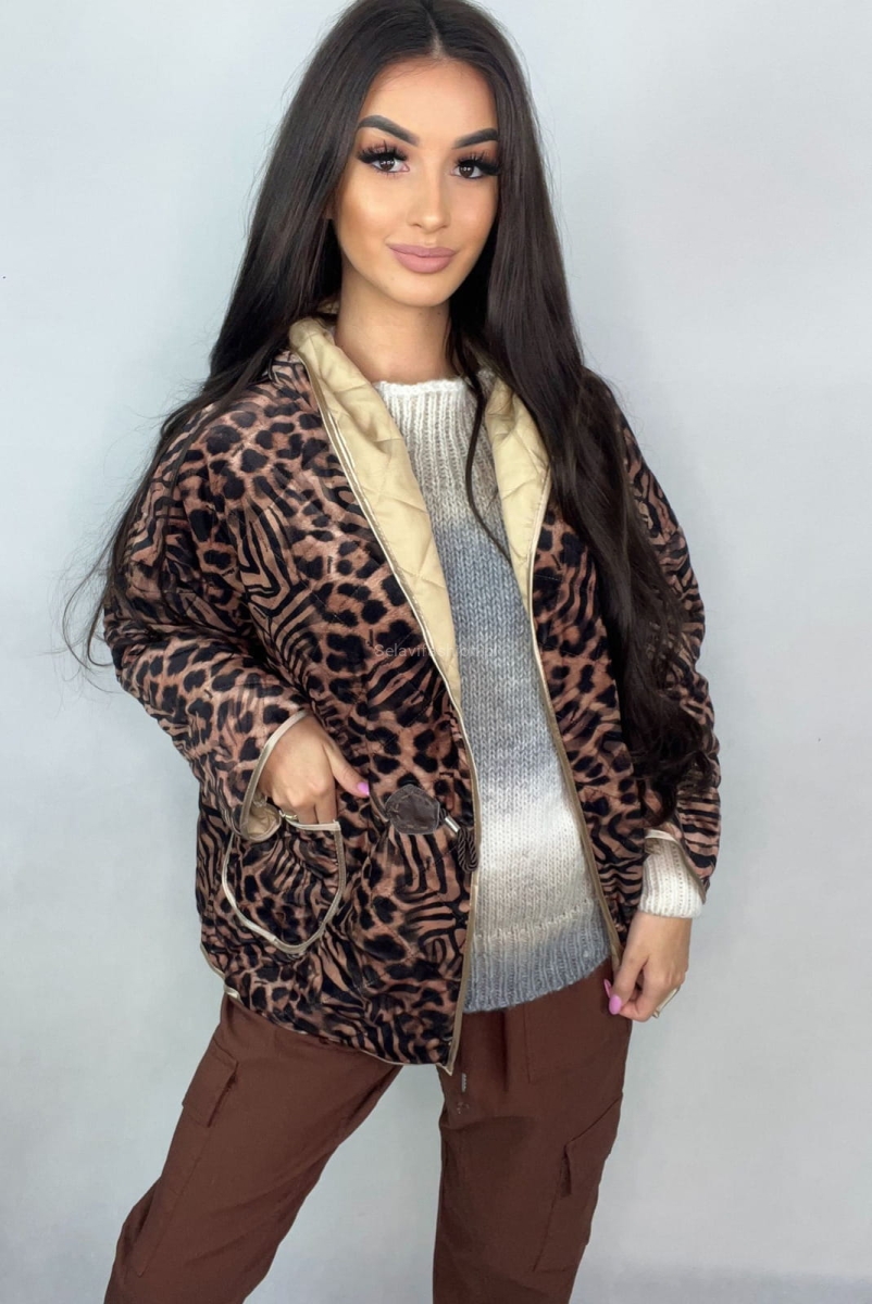 Krótka kurtka katana welurowa Panterka z kapturem Minouu beżowa w Selavifashion.pl