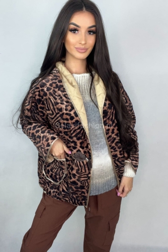 Krótka kurtka katana welurowa Panterka z kapturem Minouu beżowa w Selavifashion.pl