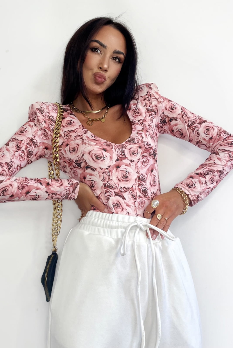 Body z okrągłym dekoltem w róże sephia LaMilla różowe w Selavifashion.pl