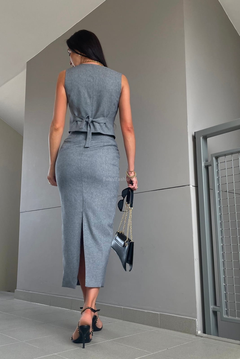 Kamizelka krótka z guzikami LaMilla szara w Selavifashion.pl