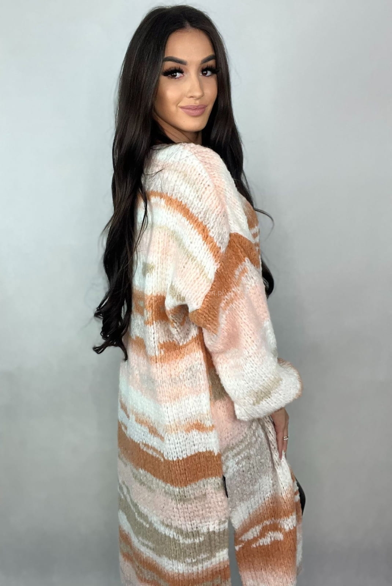 Kardigan sweter Minouu melanż biały w Selavifashion.pl