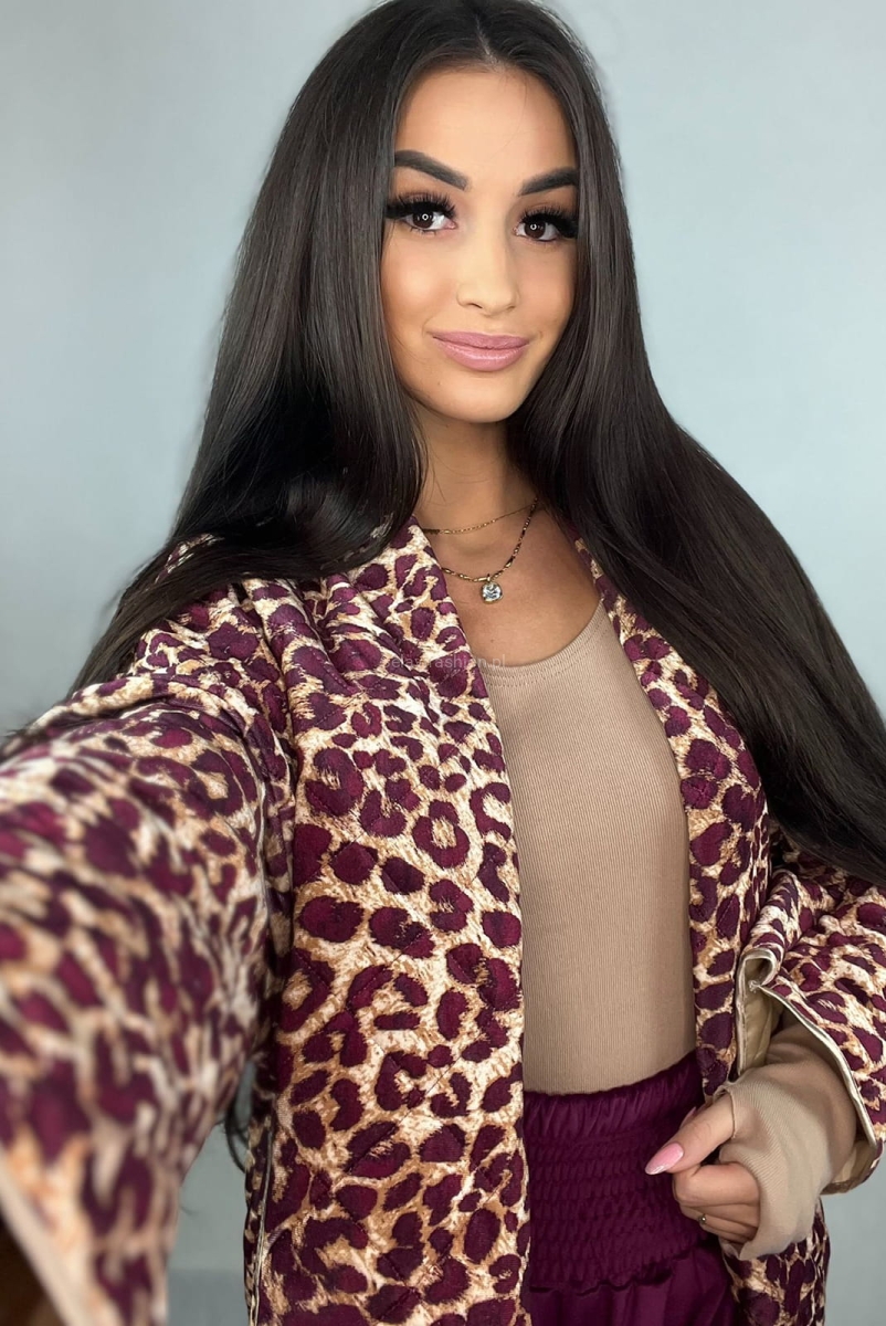 Krótka kurtka katana welurowa Panterka Minouu bordowa w Selavifashion.pl