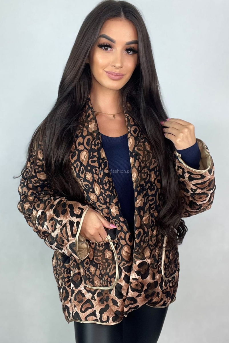 Krótka kurtka katana welurowa Panterka z kapturem Minouu brązowa  w Selavifashion.pl