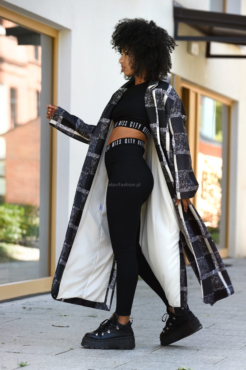 Długi płaszcz Lumi krata Miss City Official czarny w Selavifashion.pl