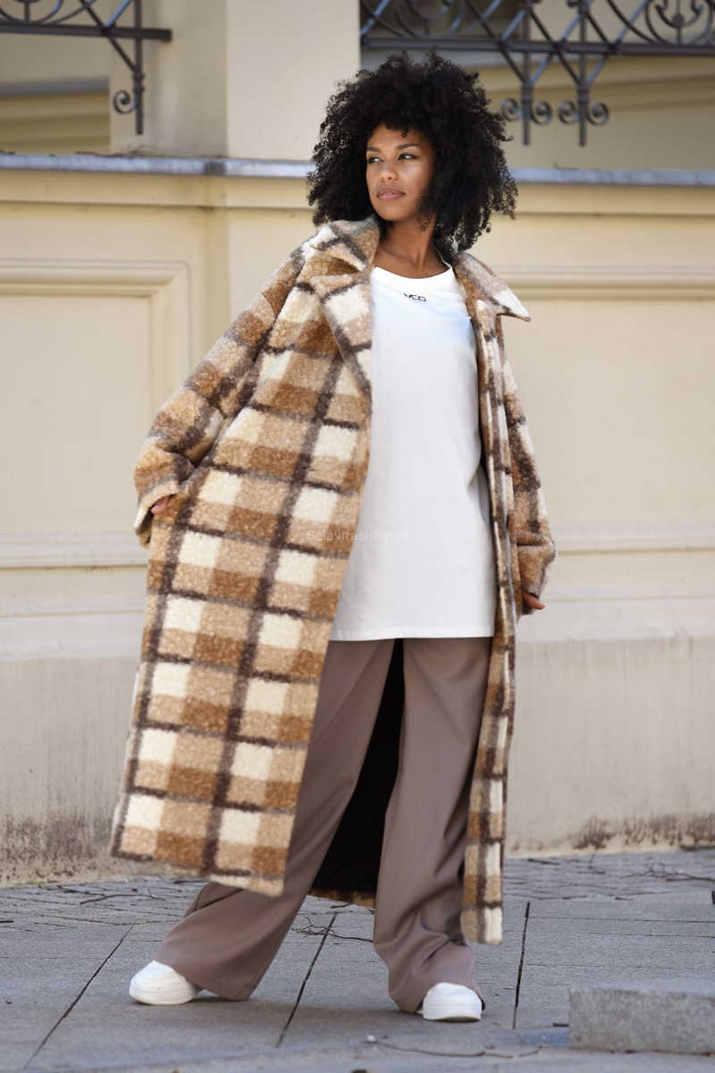 Oversizowy płaszcz Power Moves Miss City Official beżowy w Selavifashion.pl