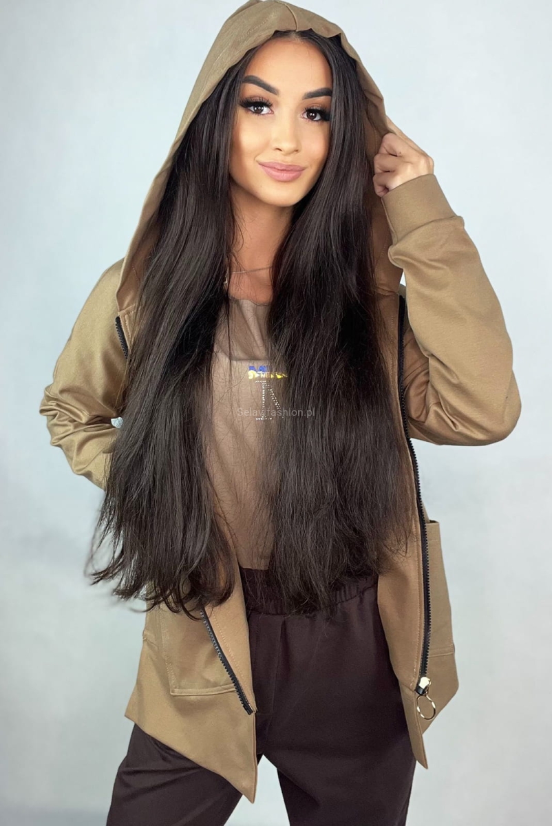 Bluza z kapturem Classic zapinana na suwak Minouu camel  w Selavifashion.pl