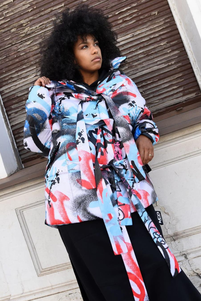 Oversiz'owa kurtka Graffiti z taśmami Miss City Official w Selavifashion.pl