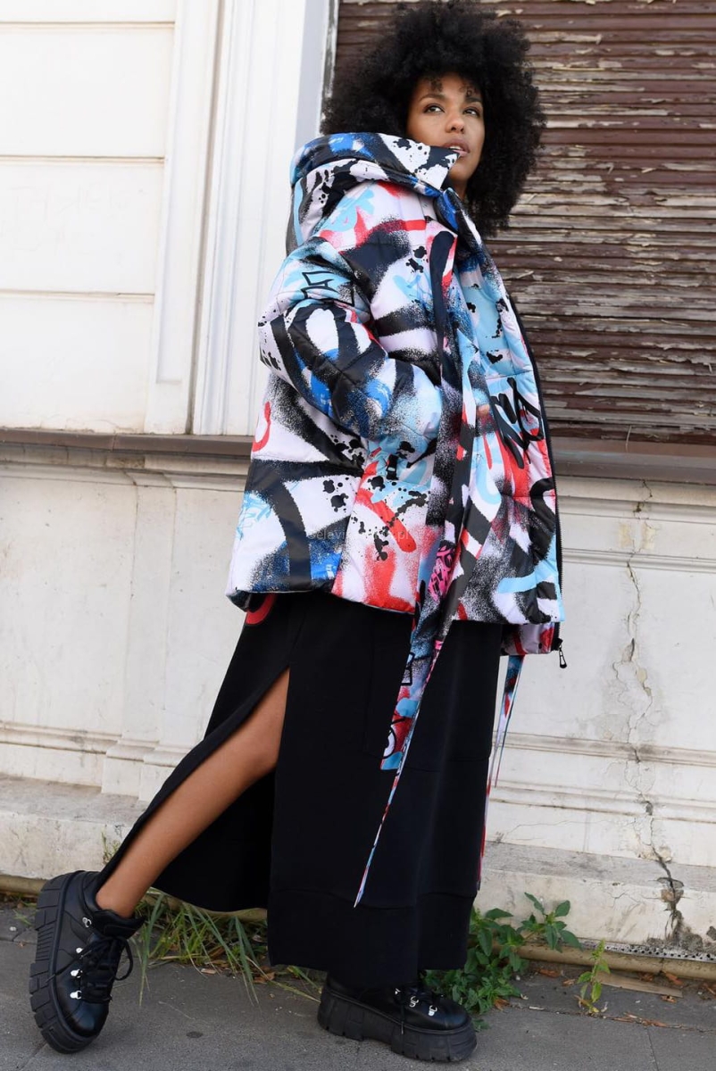 Oversiz'owa kurtka Graffiti z taśmami Miss City Official w Selavifashion.pl