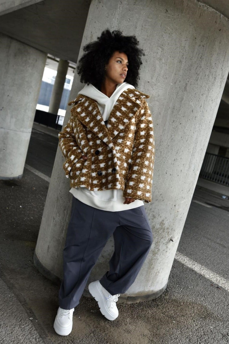 Krótki płaszcz wełniany Unwritten Miss City Official w pepitkę brązowy w Selavifashion.pl