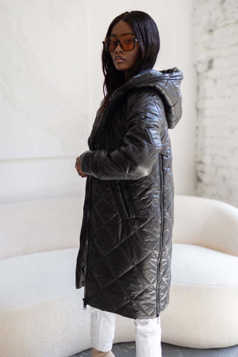 Kurtka ocieplana Cleo z kapturem LaDonna czarna w Selavifashion.pl