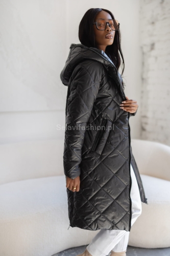 Kurtka ocieplana Cleo z kapturem LaDonna czarna w Selavifashion.pl