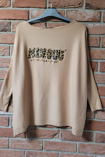 Bluzka swetrowa z logo Minouu gepard camel w Selavifashion.pl