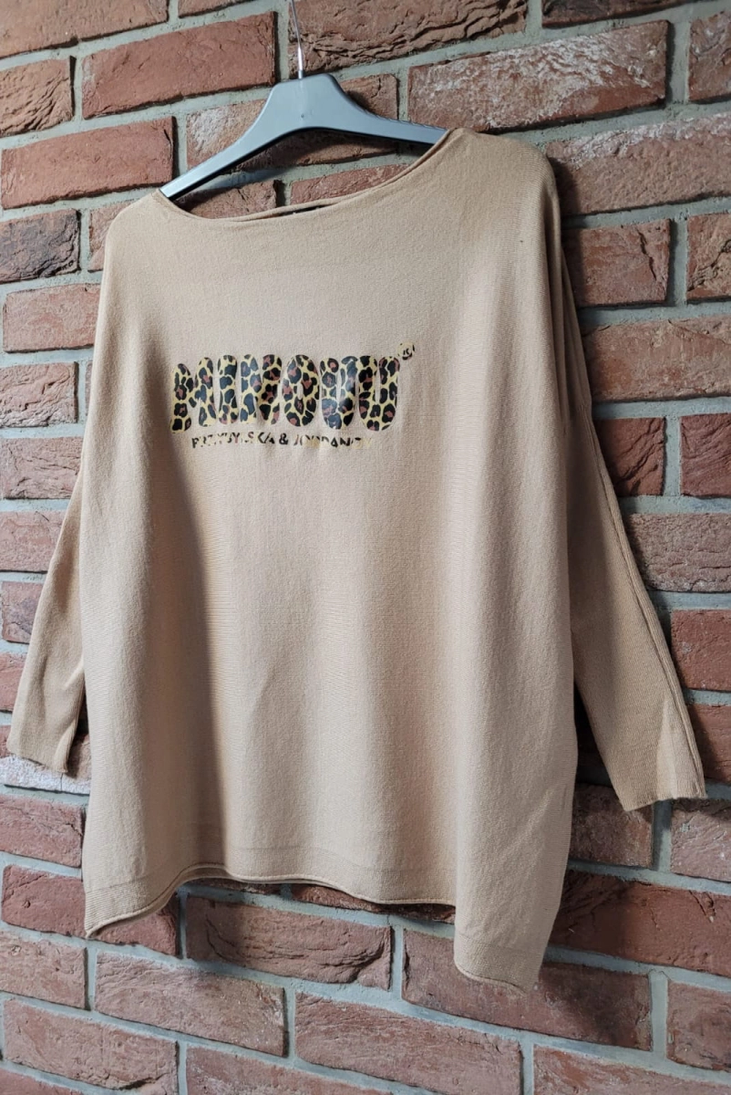 Bluzka swetrowa z logo Minouu gepard camel w Selavifashion.pl