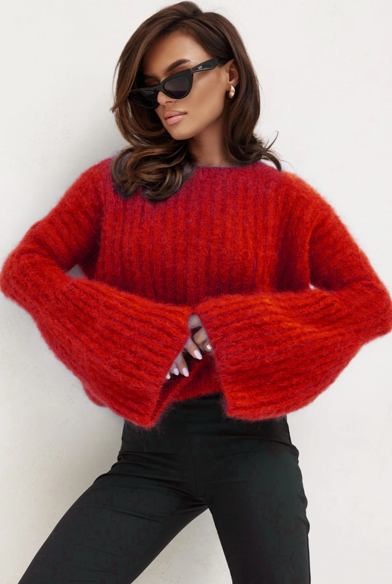 Sweter moherowy Dzwonek z szerokimi mankietami Yarn czerwony w Selavifashion.pl