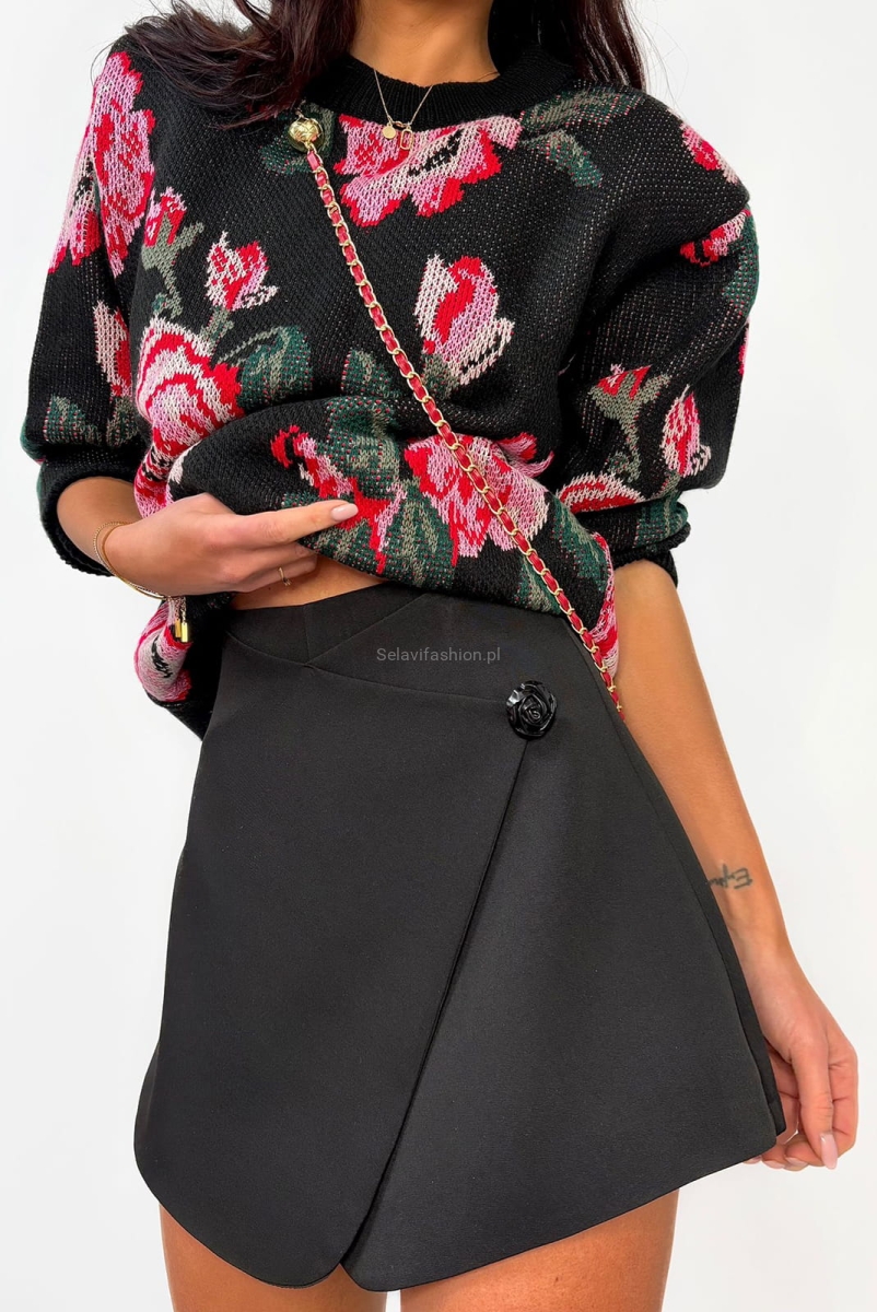 Spódniczko spodenki z guzikiem LaMilla czarne w Selavifashion.pl