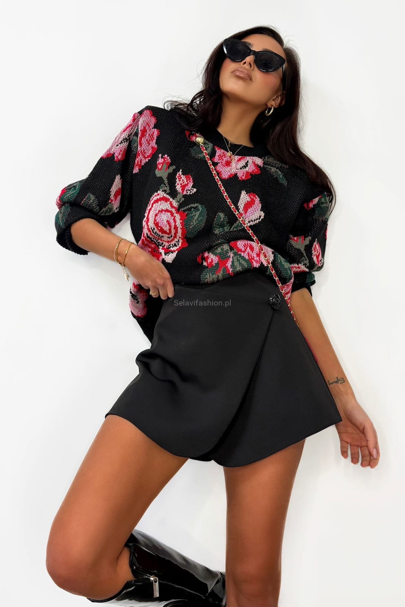 Spódniczko spodenki z guzikiem LaMilla czarne w Selavifashion.pl