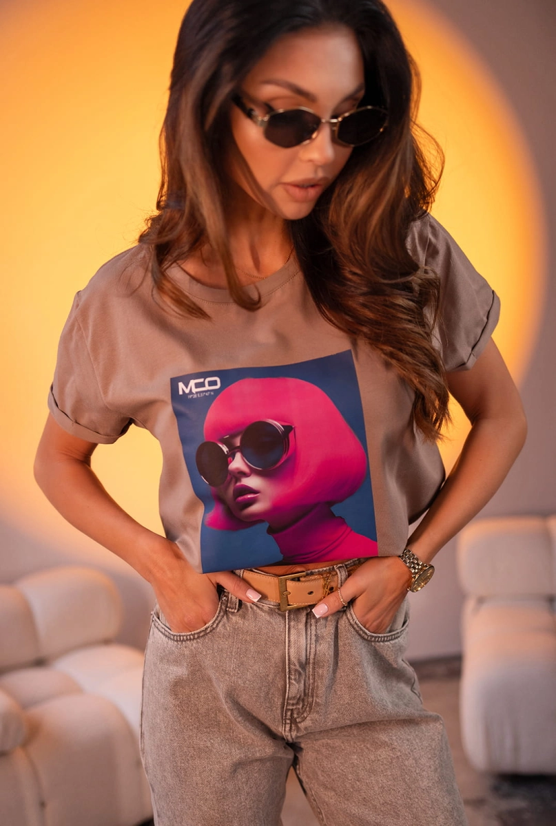 T-Shirt Ariana Pink Hair Miss City Official w Selavifashion.pl