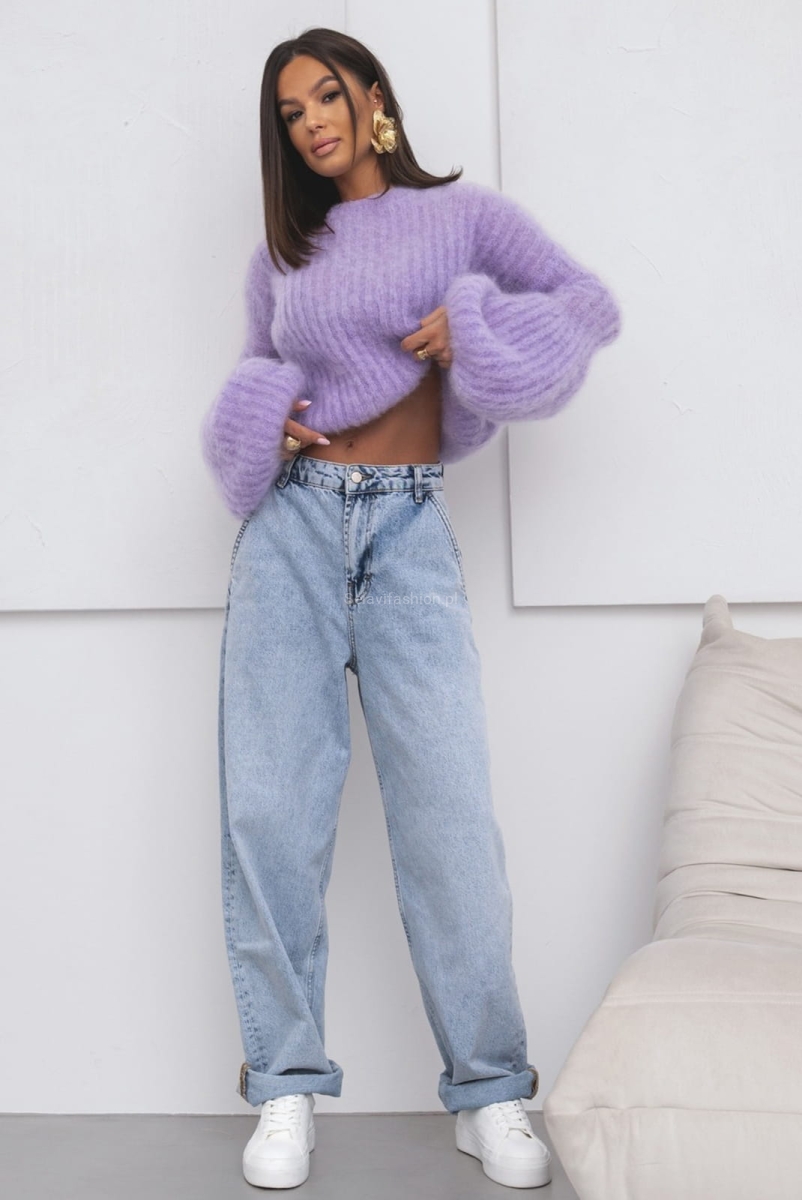 Sweter moherowy Dzwonek z szerokimi mankietami Yarn liliowy w Selavifashion.pl