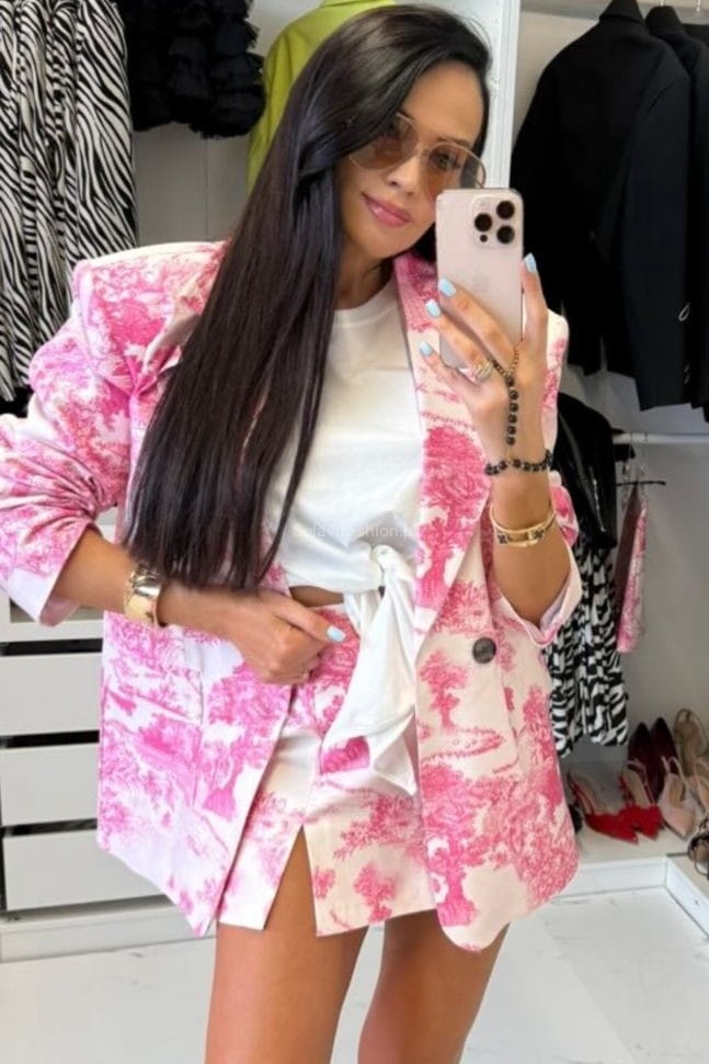 Spódniczko spodenki nature LaMilla różowe w Selavifashion.pl