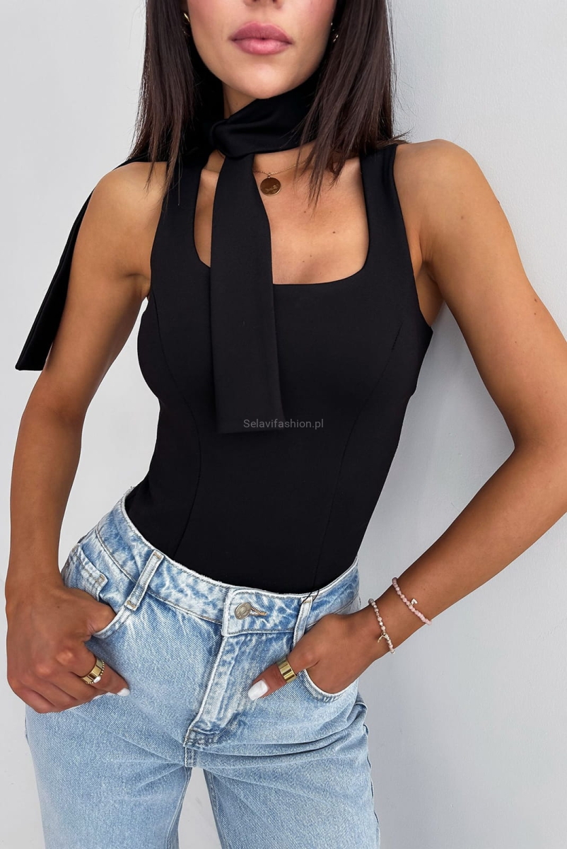 Body gorsetowe z wiązaniem LaMilla czarne w Selavifashion.pl