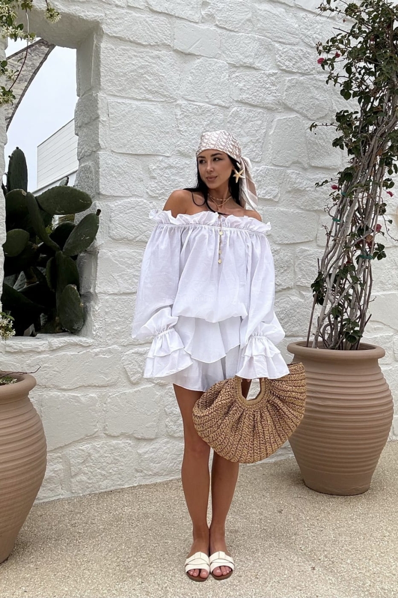 Spódniczko spodenki od La Milla szyte z delikatnego materiału