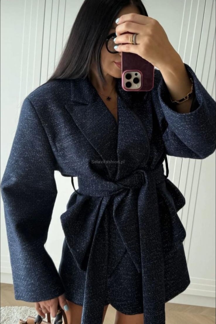 Must have od La Milla spódnico spodenki. Spodenki, które krojem stylizowane są na spódniczkę o długości mini to genialna opcja dla osób pragnących czuć się niesamowicie kobieco, a jednocześnie komfortowo.