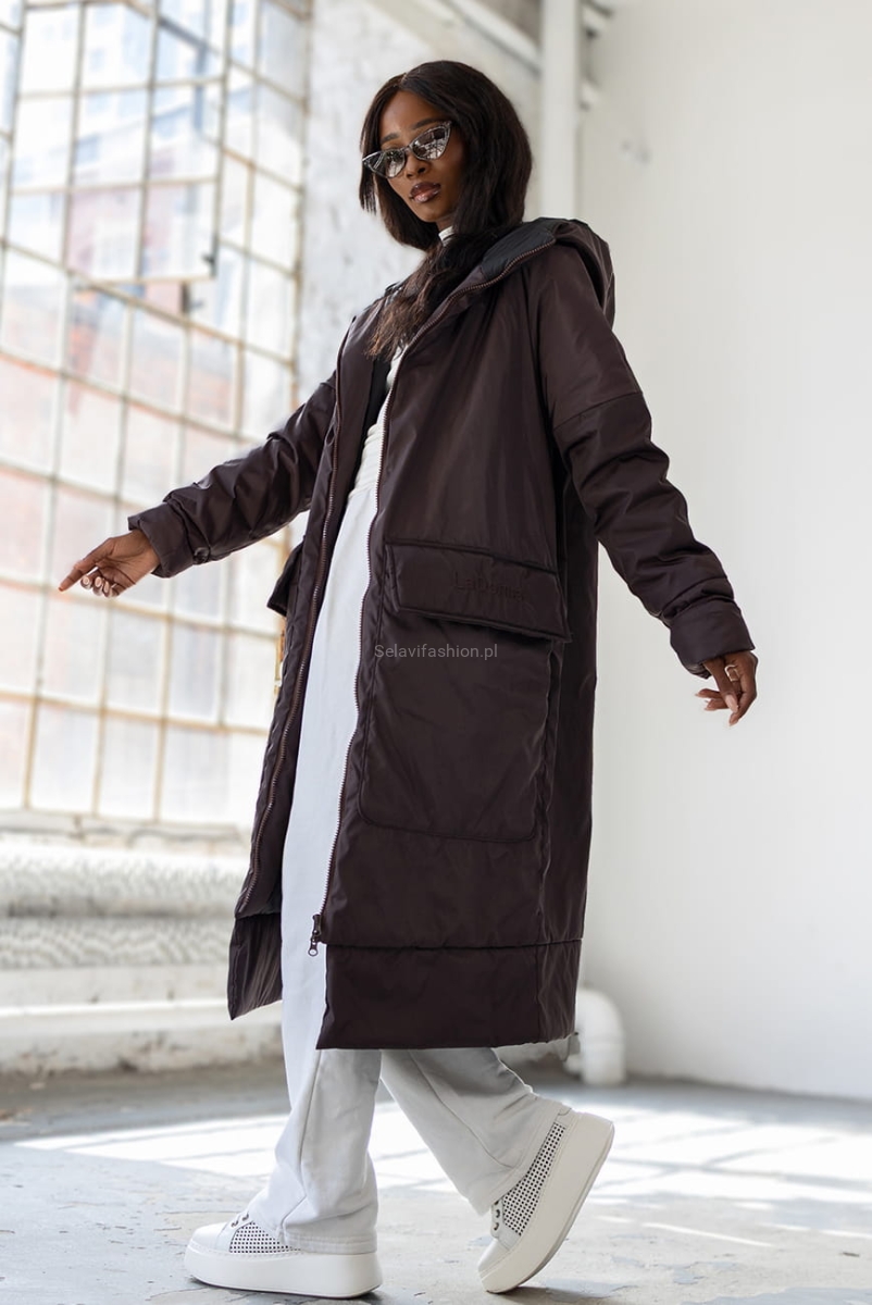 Ocieplana kurtka płaszcz z dużymi kieszeniami LaDonna brązowa
