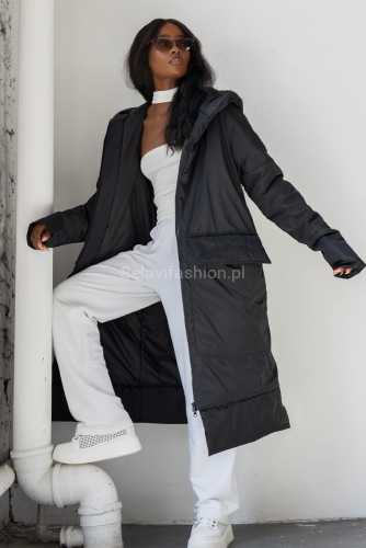 Ocieplana kurtka płaszcz z dużymi kieszeniami LaDonna czarny